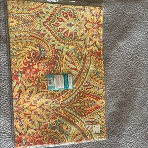 NWOT Waverly Water repellent Indoor/Outdoor Fabric Placemats